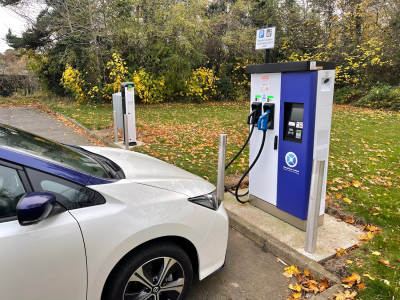 IMG_9941_HEIC-400x300